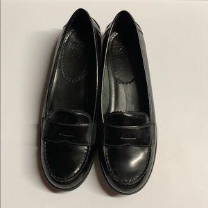 White Mountain Laddie black loafer shoes 6